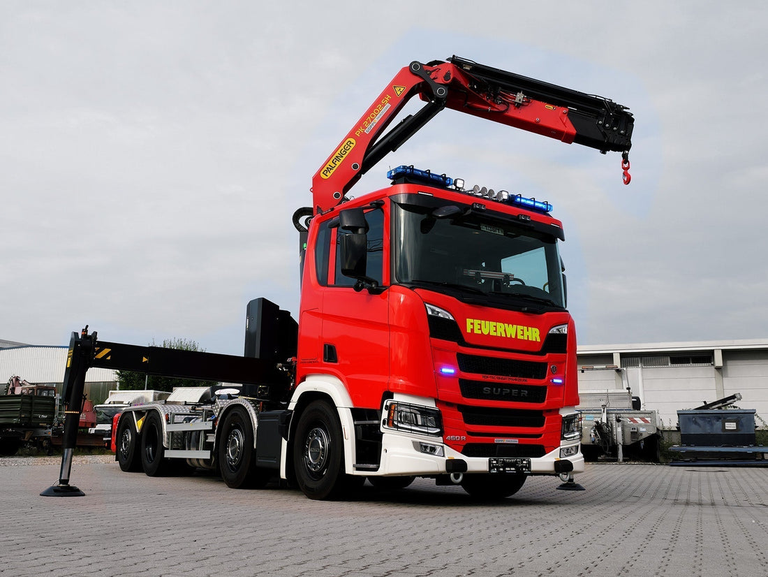 WLF 32 - 4-Achser auf Basis SCANIA 460 R mit Ladekran und Abrollkipper