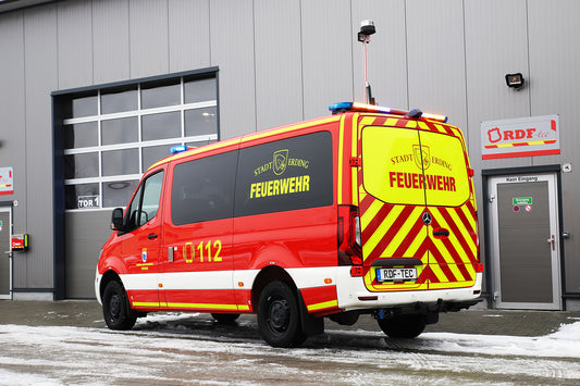 Mannschaftstransportwagen auf Basis Mercedes-Benz Sprinter - mit besonderem Extra