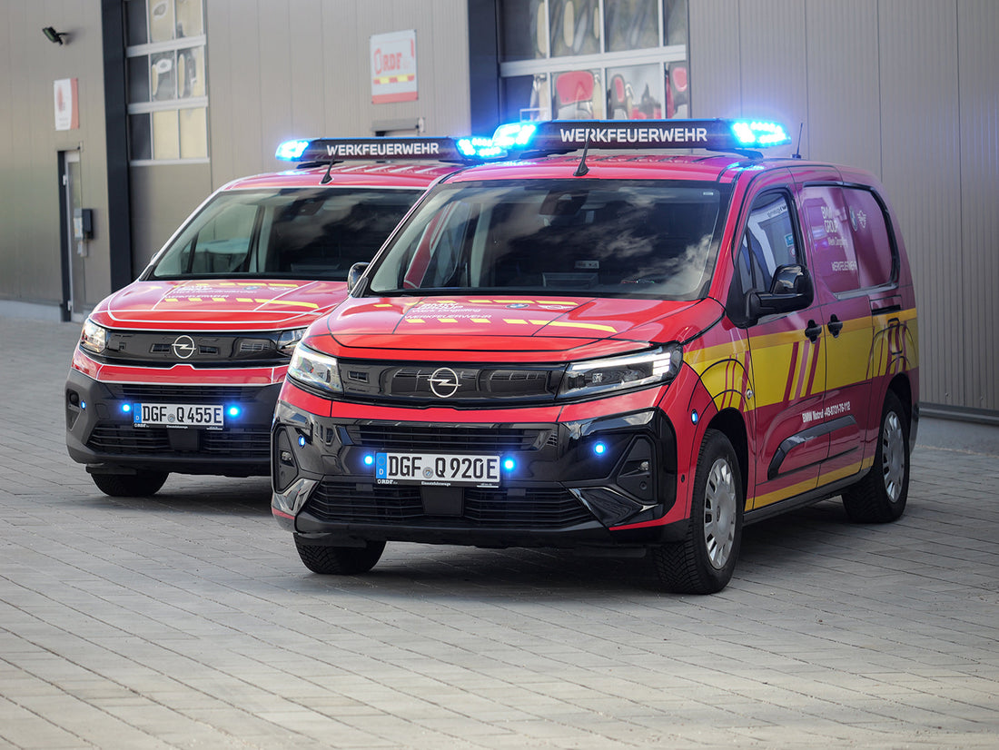 2x Gerätewagen auf Basis Opel Combo Electric