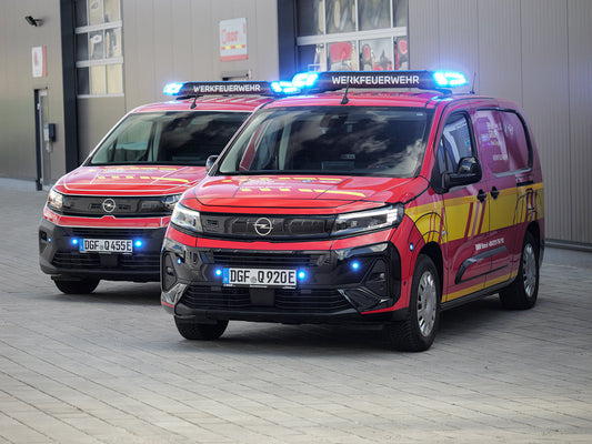 2x Gerätewagen auf Basis Opel Combo Electric