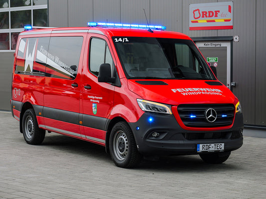 Mannschaftstransportwagen auf Basis Mercedes-Benz Sprinter