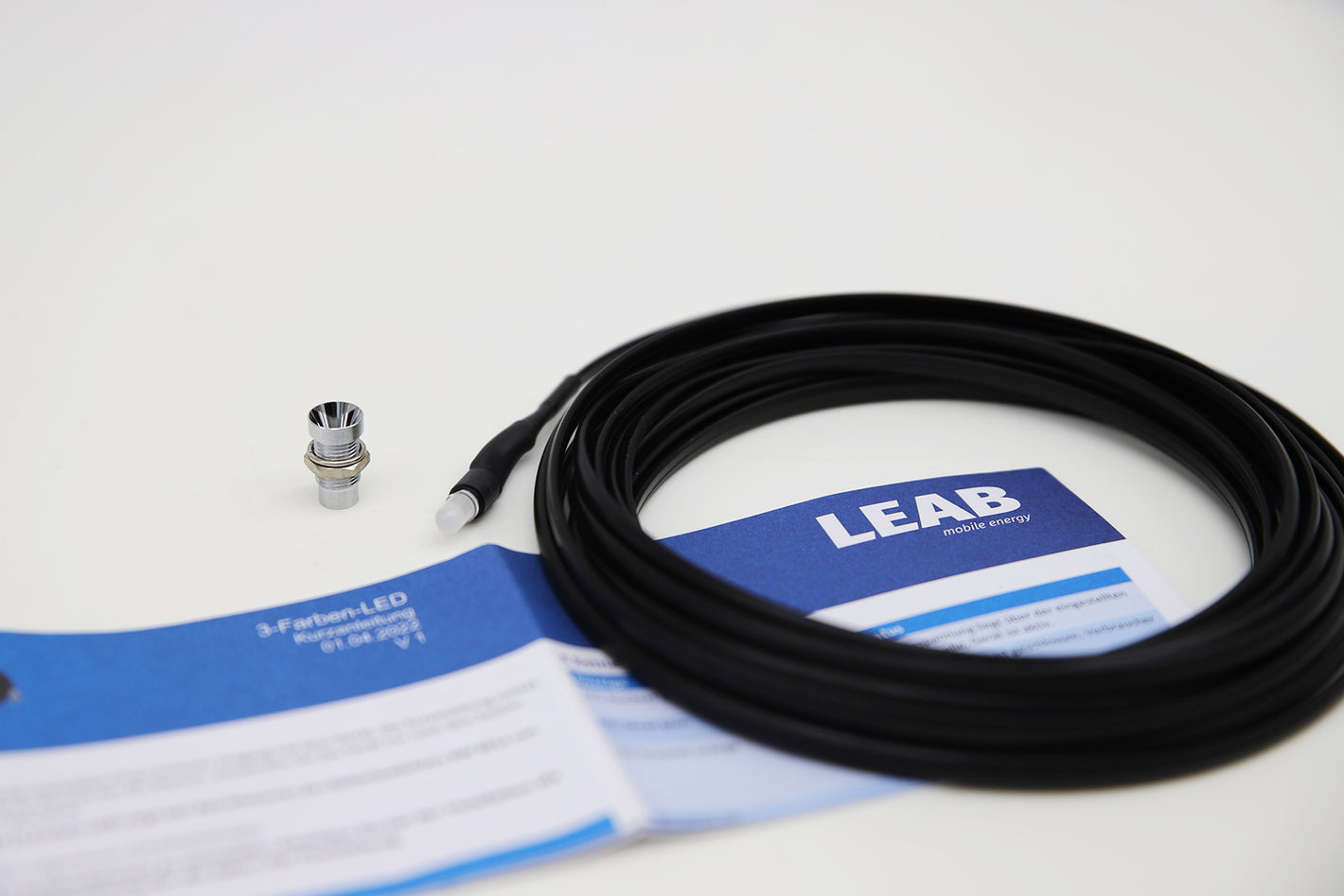 LEAB 3-Farben-LED mit Anschlussleitung für Unterspannungsschutz