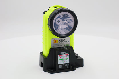 Peli™ 3765Z0 Atex Zone 0 abgewinkelte Taschenlampe Handleuchte, wiederaufladbar